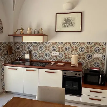 Trullandia Bed & Breakfast Locorotondo