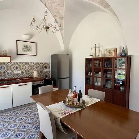 Bed & Breakfast Trullandia 4*